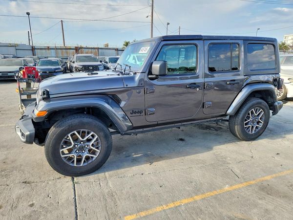 2025 JEEP WRANGLER Sahara
