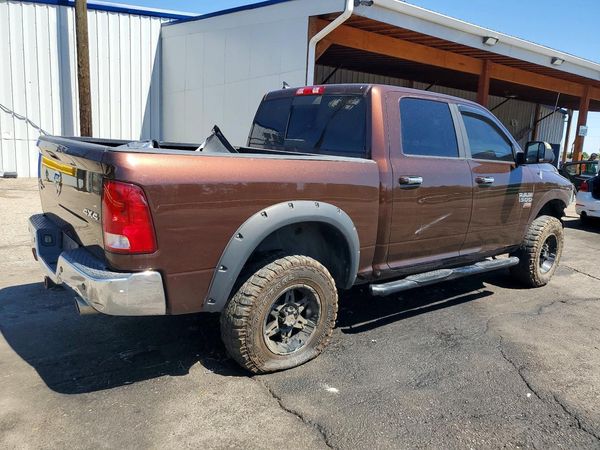 2013 RAM 1500 SLT