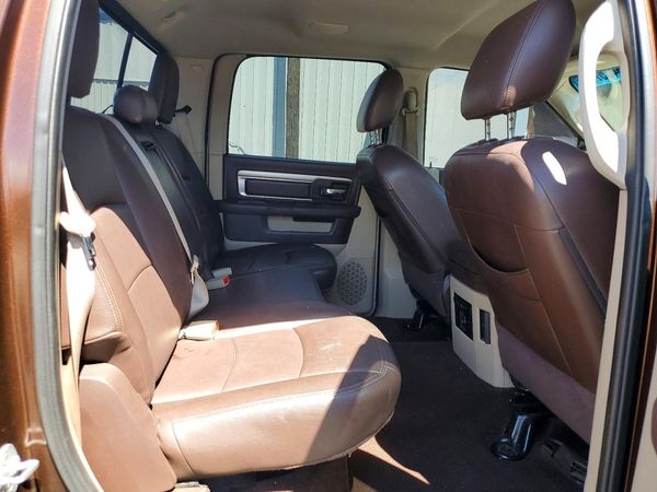 2013 RAM 1500 SLT