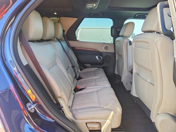 2019 LAND ROVER DISCOVERY