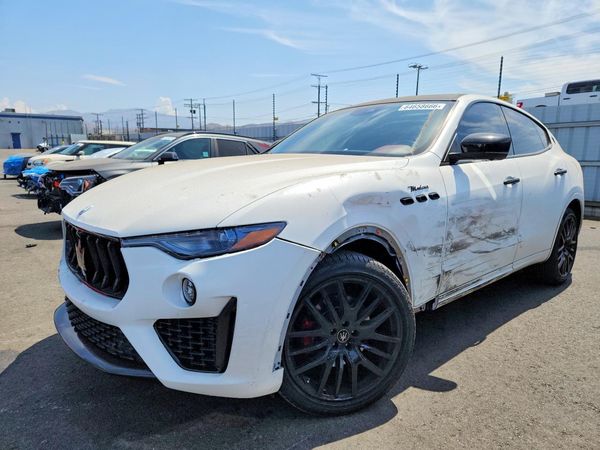 2022 MASERATI LEVANTE