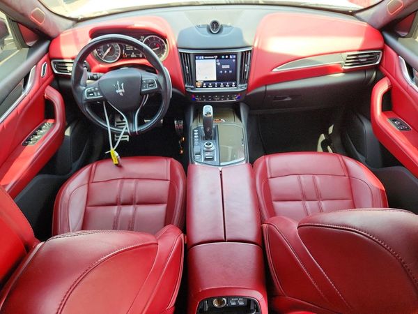 2022 MASERATI LEVANTE