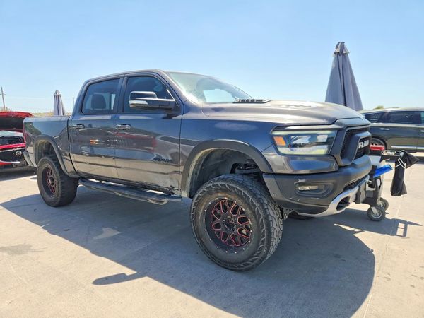 2019 RAM 1500 REBEL CREW CAB 4X4 — Passenger 3/4