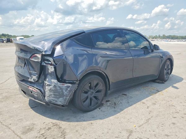 2025 TESLA MODEL Y
