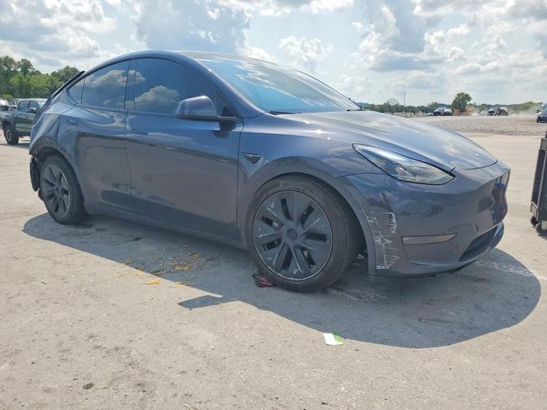 2025 TESLA MODEL Y