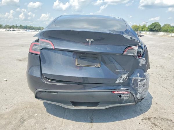 2025 TESLA MODEL Y