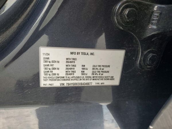 2025 TESLA MODEL Y