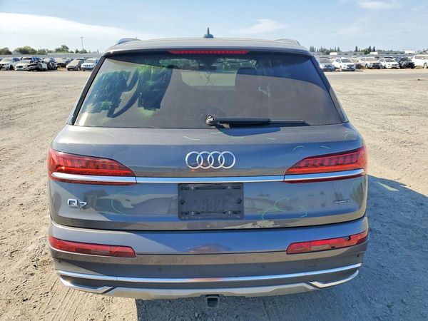 2020 AUDI Q7 quattro Premium Plus