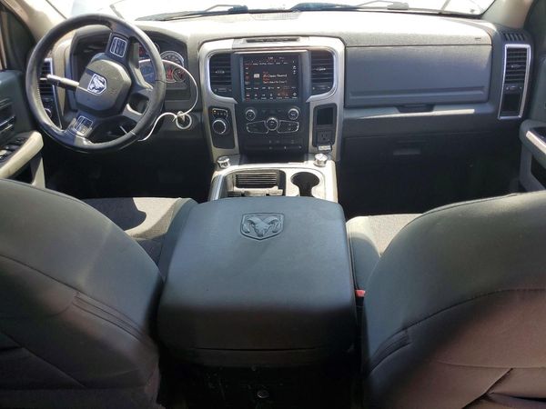 2020 RAM 1500 CLASSIC SLT