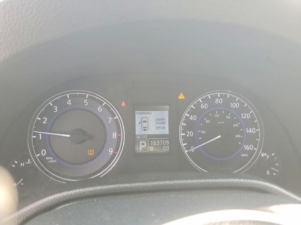 2013 INFINITI G37