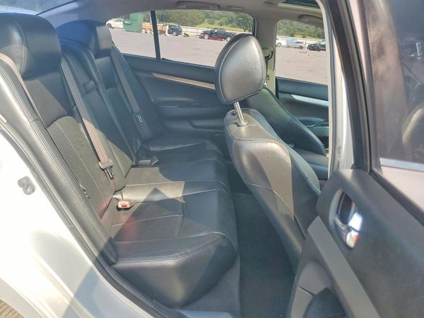 2013 INFINITI G37