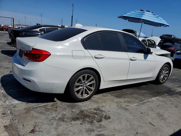 2017 BMW 320