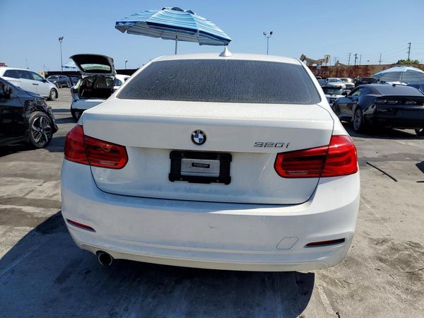 2017 BMW 320