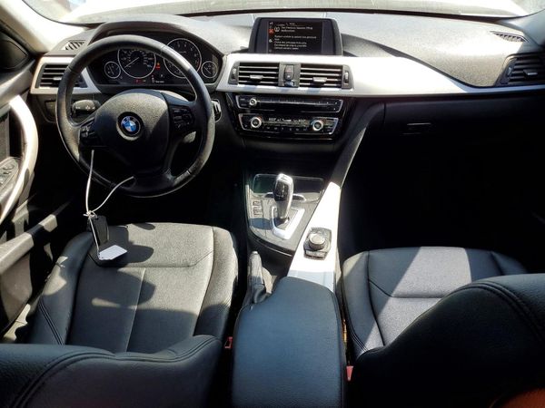2017 BMW 320