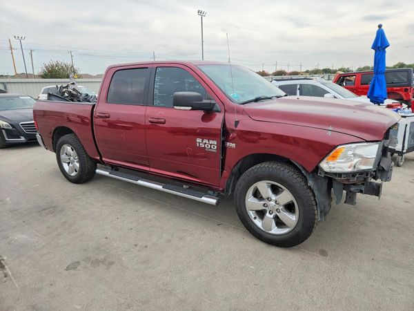 2019 RAM 1500 CLASSIC SLT