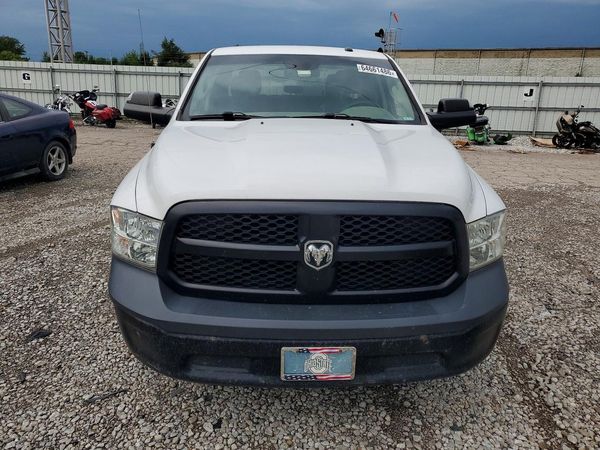 2018 RAM 1500 ST