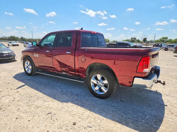 2017 RAM 1500 SLT