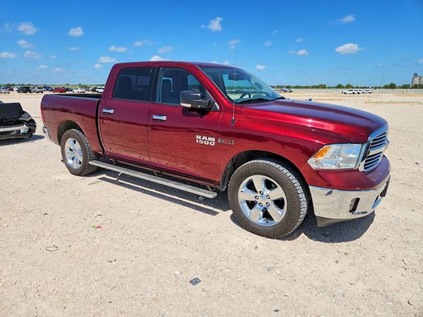 2017 RAM 1500 SLT