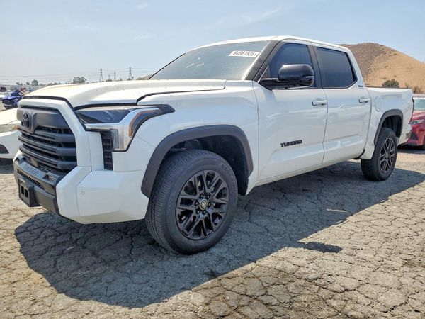 2025 TOYOTA TUNDRA
