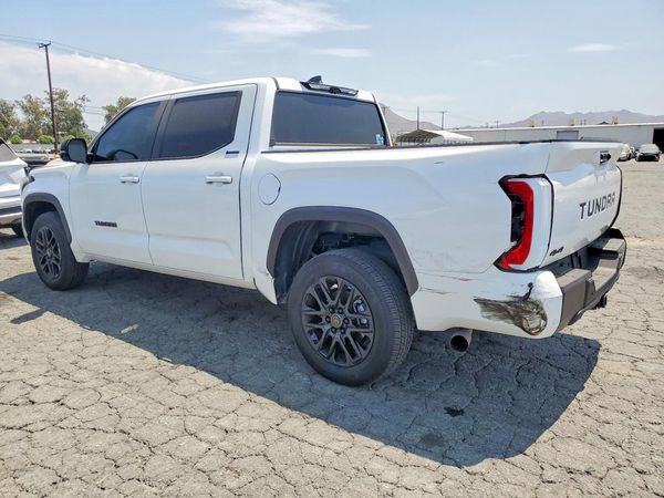 2025 TOYOTA TUNDRA