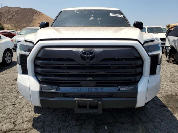 2025 TOYOTA TUNDRA