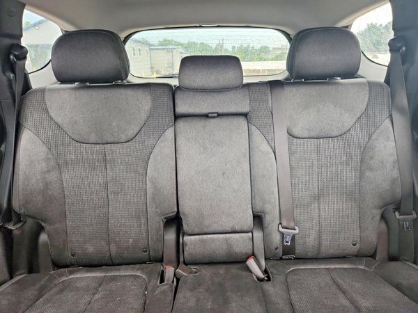 2019 HYUNDAI SANTA FE SE