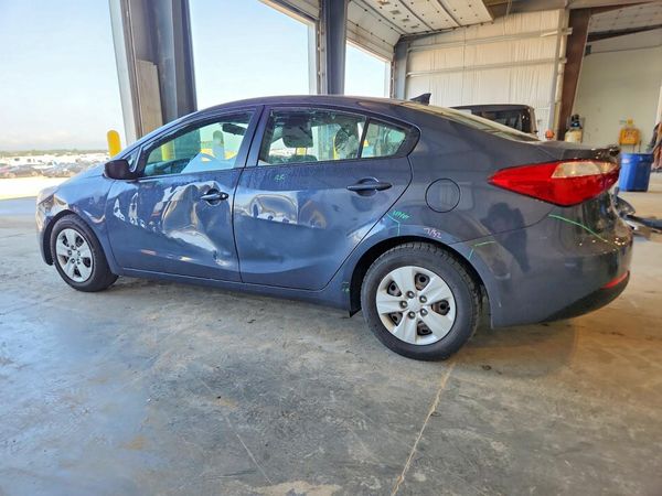 2016 KIA FORTE GL (Middle-Low Grade)