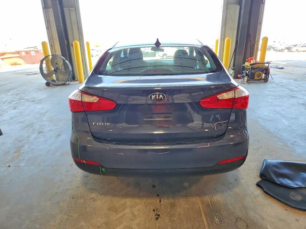 2016 KIA FORTE GL (Middle-Low Grade)