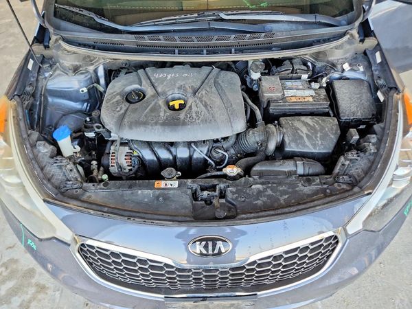 2016 KIA FORTE GL (Middle-Low Grade)