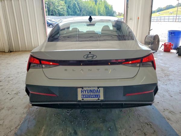 2026 HYUNDAI ELANTRA