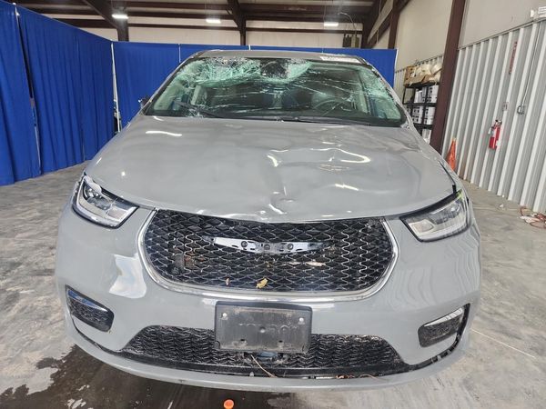 2023 CHRYSLER PACIFICA Touring L — DIRF