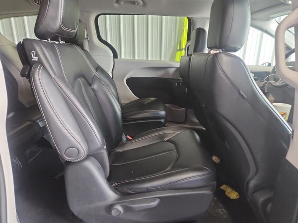 2023 CHRYSLER PACIFICA Touring L — PSRS