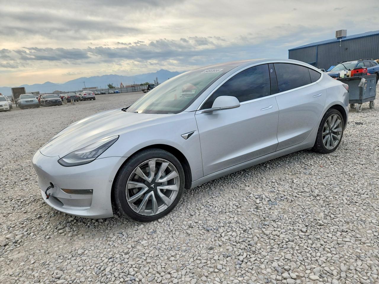 2018 TESLA MODEL 3