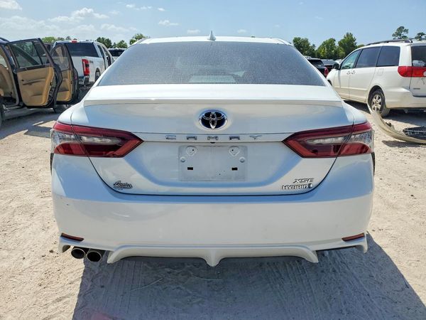2021 TOYOTA CAMRY XSE