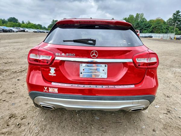 2017 MERCEDES-BENZ GLA GLA250
