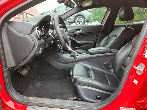 2017 MERCEDES-BENZ GLA GLA250