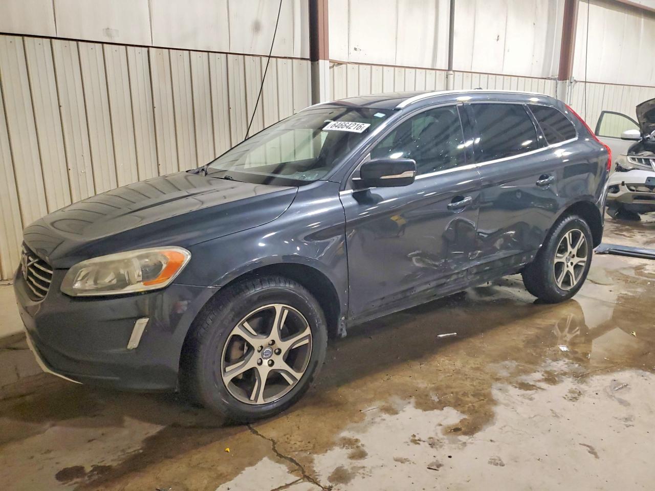 2014 VOLVO XC60