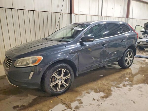 2014 VOLVO XC60