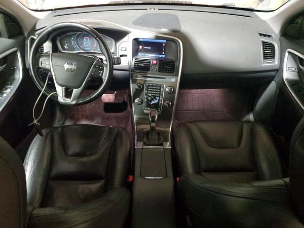2014 VOLVO XC60