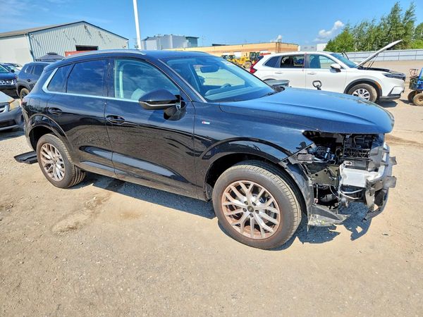 2026 AUDI Q3 S Line quattro
