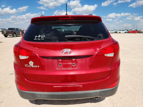 2015 HYUNDAI TUCSON GLS (Middle)