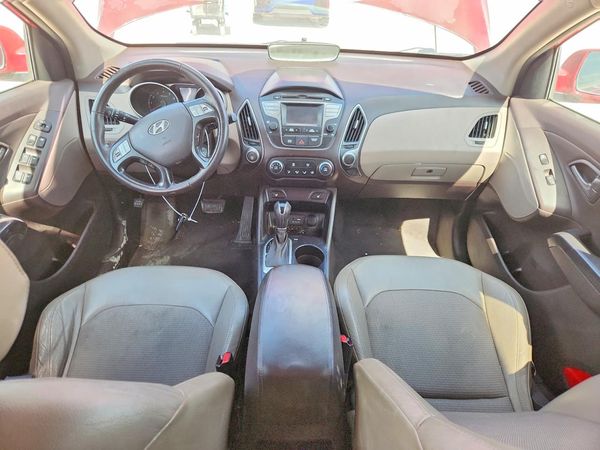 2015 HYUNDAI TUCSON GLS (Middle)