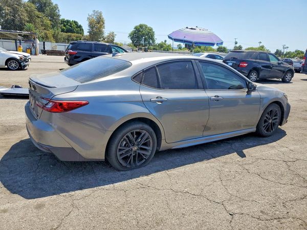 2025 TOYOTA CAMRY