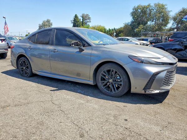 2025 TOYOTA CAMRY