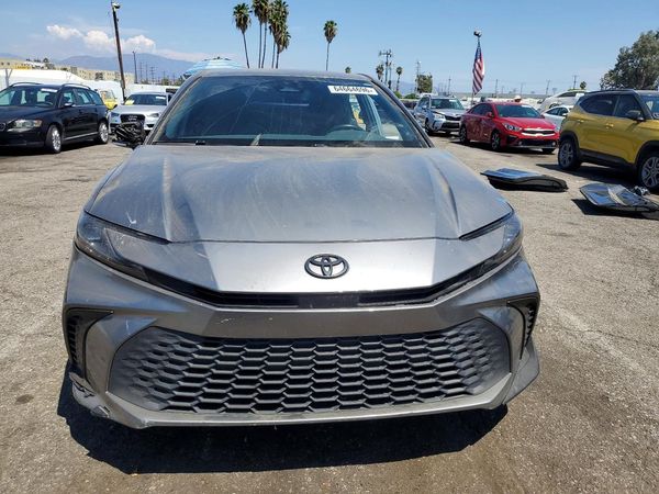 2025 TOYOTA CAMRY