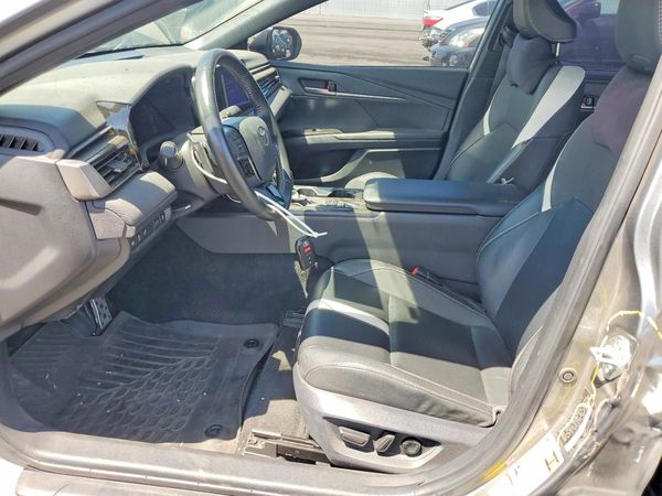 2025 TOYOTA CAMRY