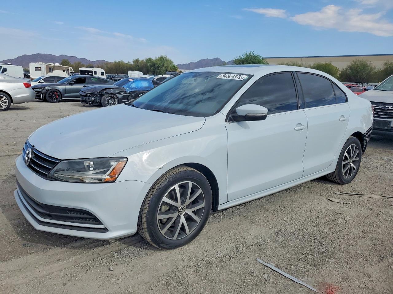 2017 VOLKSWAGEN JETTA SE — Front 3/4