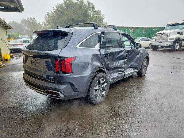 2023 KIA SORENTO