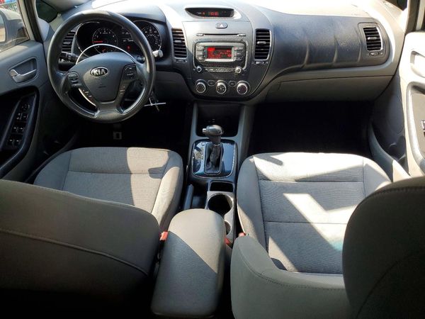 2017 KIA FORTE LX Base