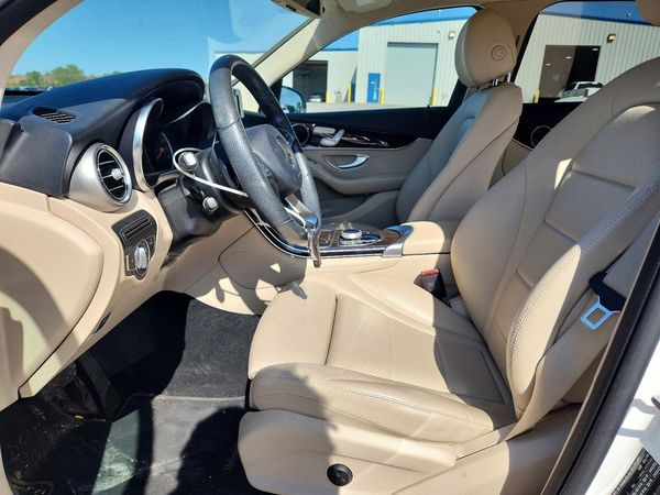 2019 MERCEDES-BENZ GLC